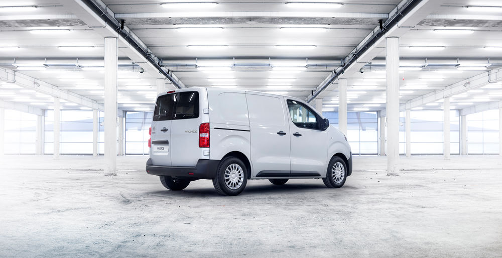 PROACE VAN compact 04-2016_16.jpg