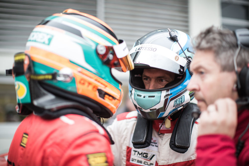 Swiss_Racing_Piloten_Amrein_Yerli.jpg